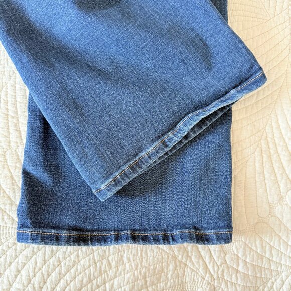 Levi's 529 Curvy Bootcut Size 10 - Picture 6 of 11